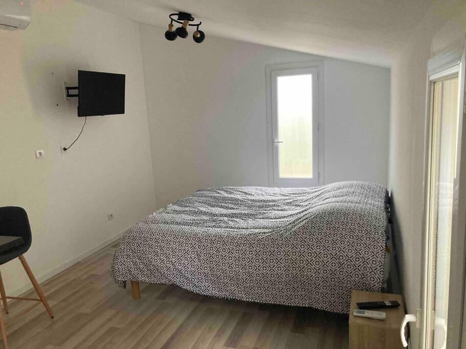 Maisonnette Neuve Avec Jardin Privatif Saran Bagian luar foto